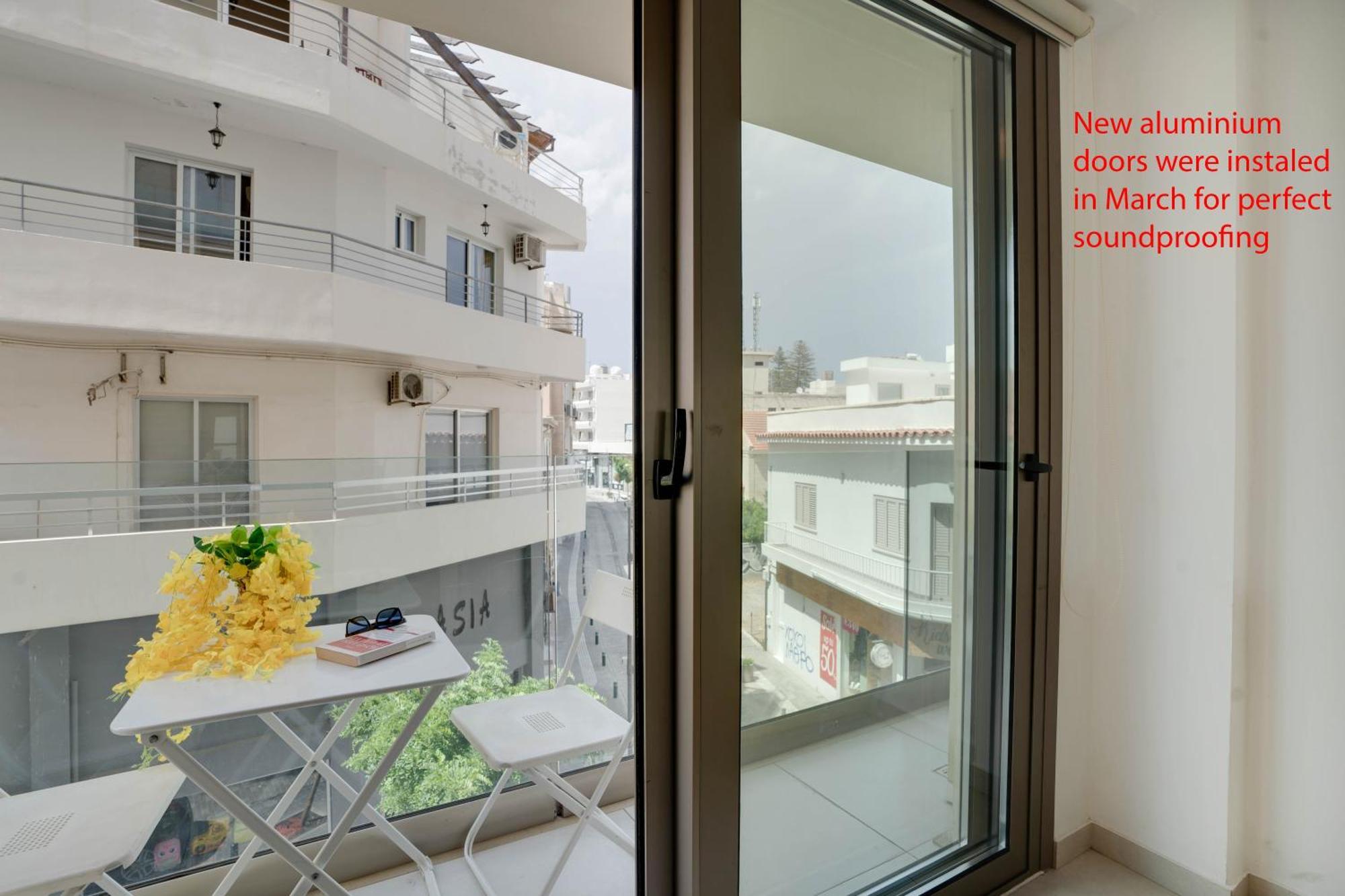 Lemon Paradise City Centre 200M From Beach Larnaca Buitenkant foto